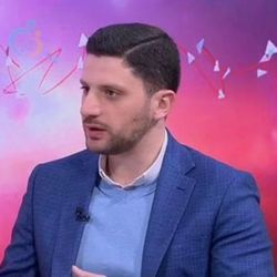 دكتور احمد خميس