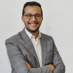 دكتور منصور بدر